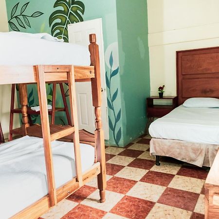 Hostal Eden Moyogalpa Exterior foto