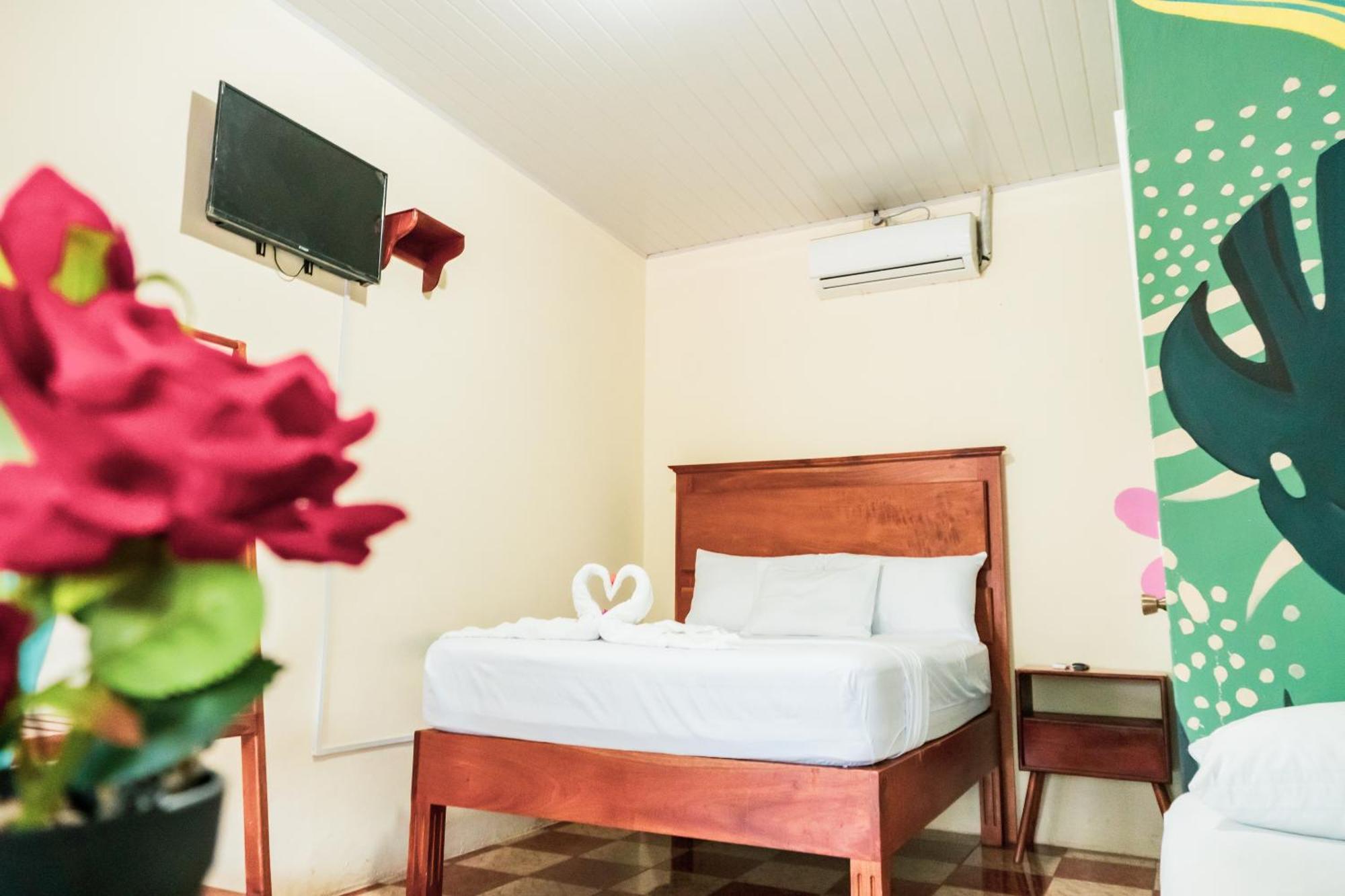 Hostal Eden Moyogalpa Exterior foto